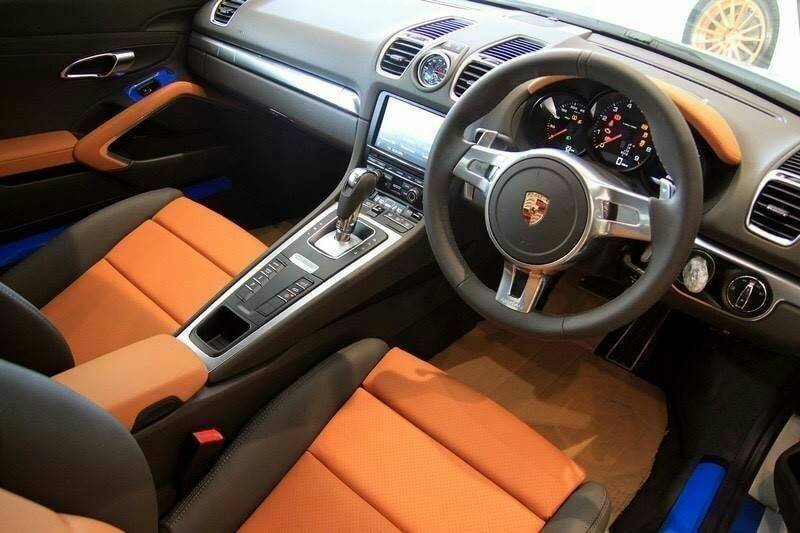 Porsche Cayman ปี 2015