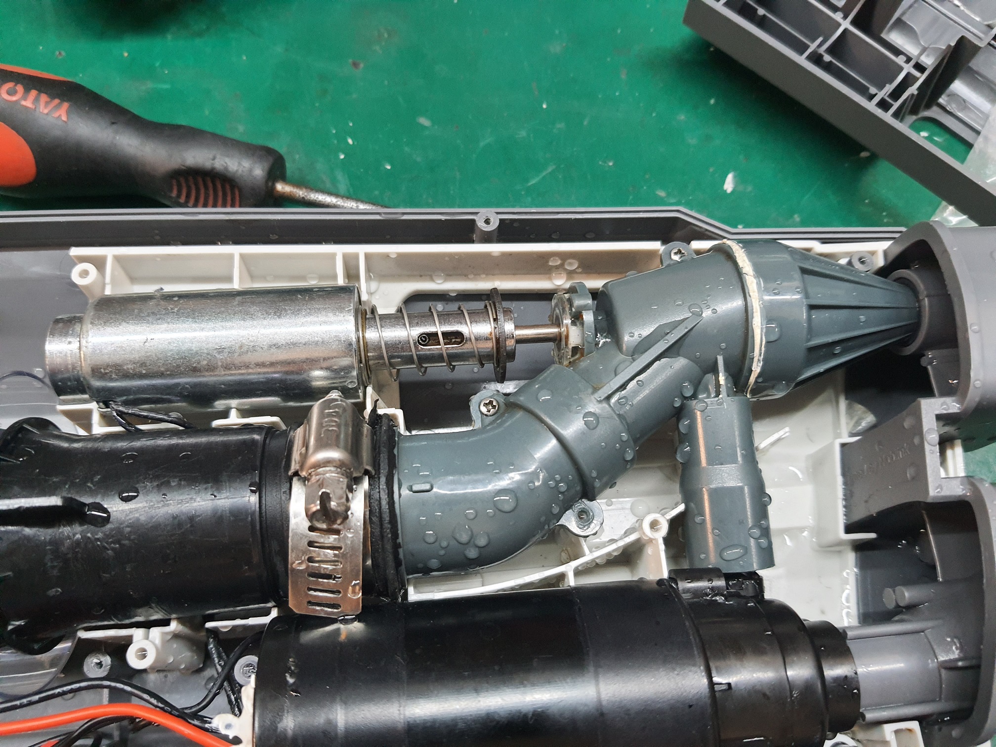 ซ่อมปืนฉีดน้ำไฟฟ้า ยี่ห้อ DH1667/BULGUN อาการชาร์จไฟไม่เข้า