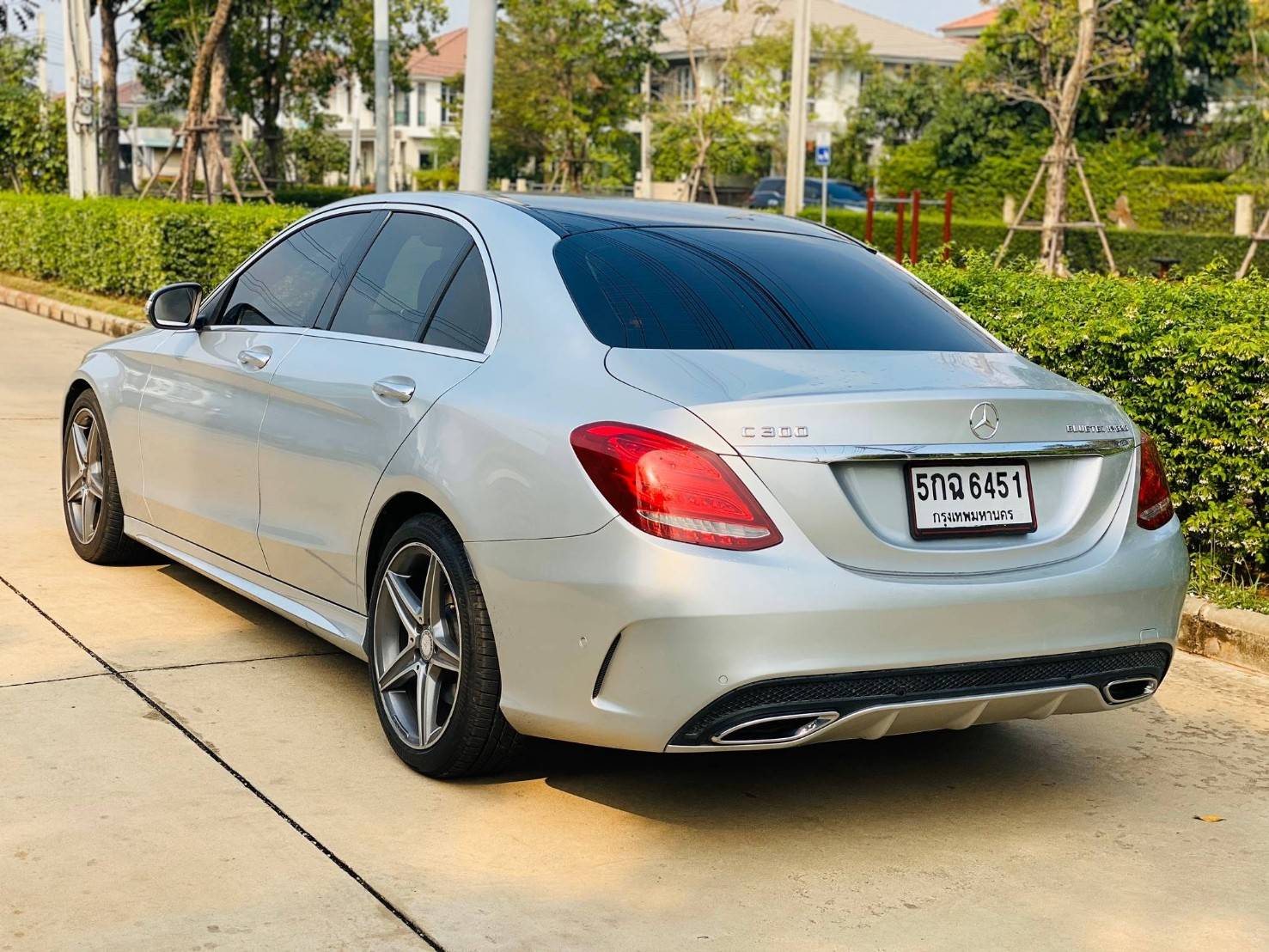 Mercedes Benz C300 AMG DYNAMIC Bluetec Hybrid ปี 2016
