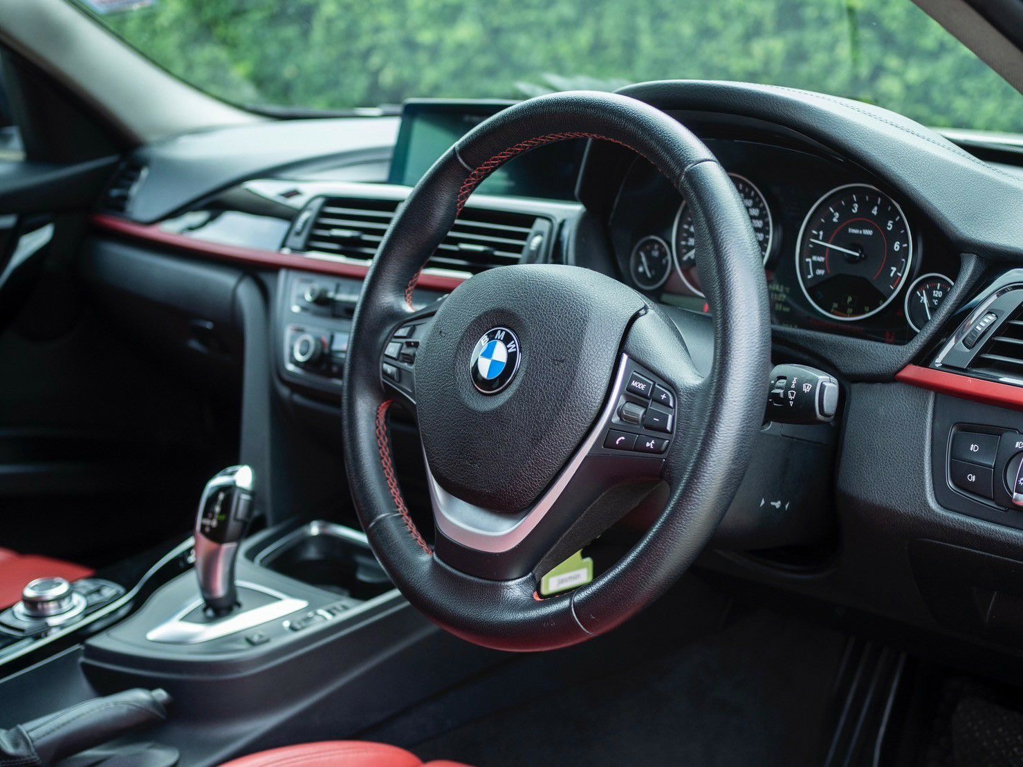 BMW 320i SPORT (F30) ปี 2014