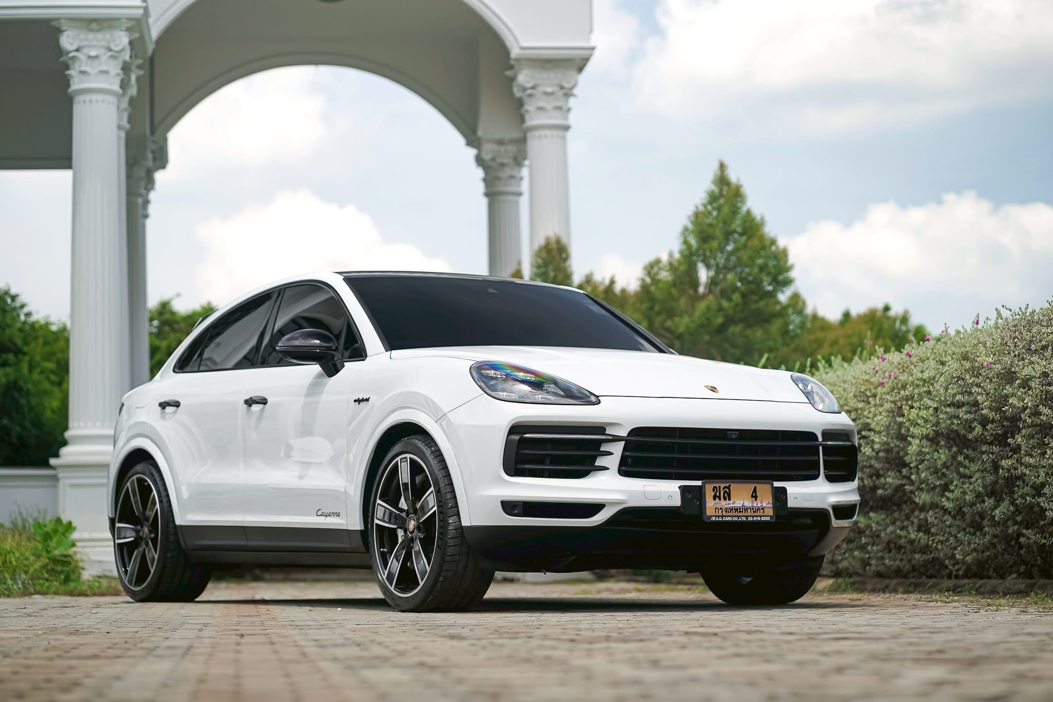 Porsche Cayenne Coupe 3.0 V6 e-Hybrid ปี 2022