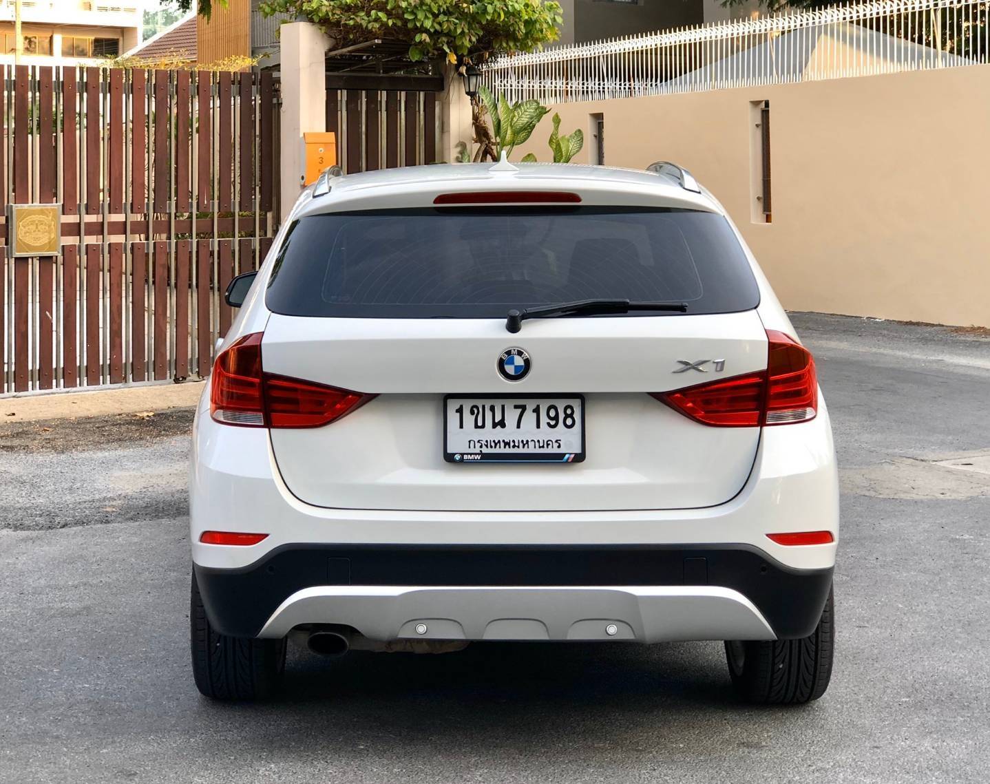 BMW X1 Sdrive18i Highline 2.0 ปี 2013