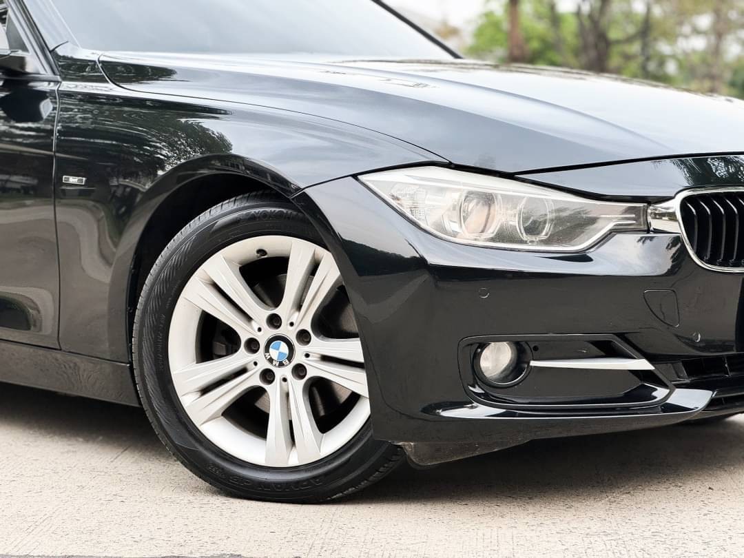 BMW 320d Sport F30 ปี 2012