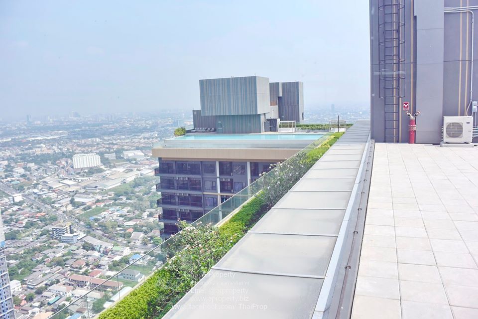 The Politan Rive หรูติดเจ้าพระยา