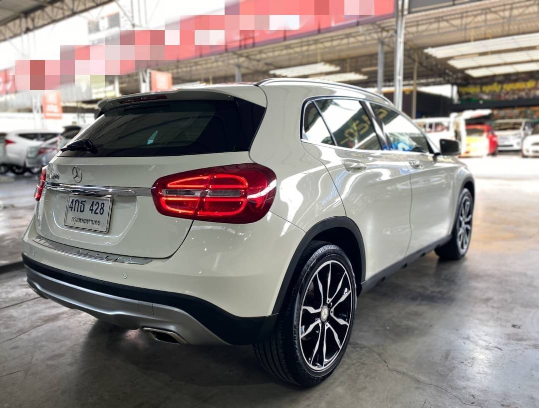 Mercedes-Benz GLA 200 Urban ปี 2015