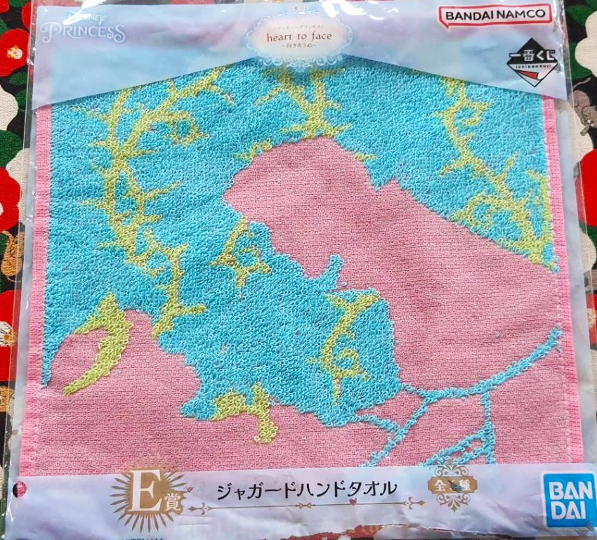 Disney Sleepy Beauty ผ้าเช็ดหน้า เจ้าหญิง ออโรร่า เจ้าหญิงนิทรา จากญี่ปุ่น Size : 20x20 cm