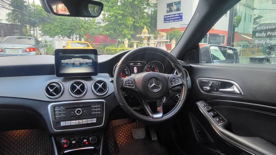 Mercedes Benz Cla200 ปี 2018