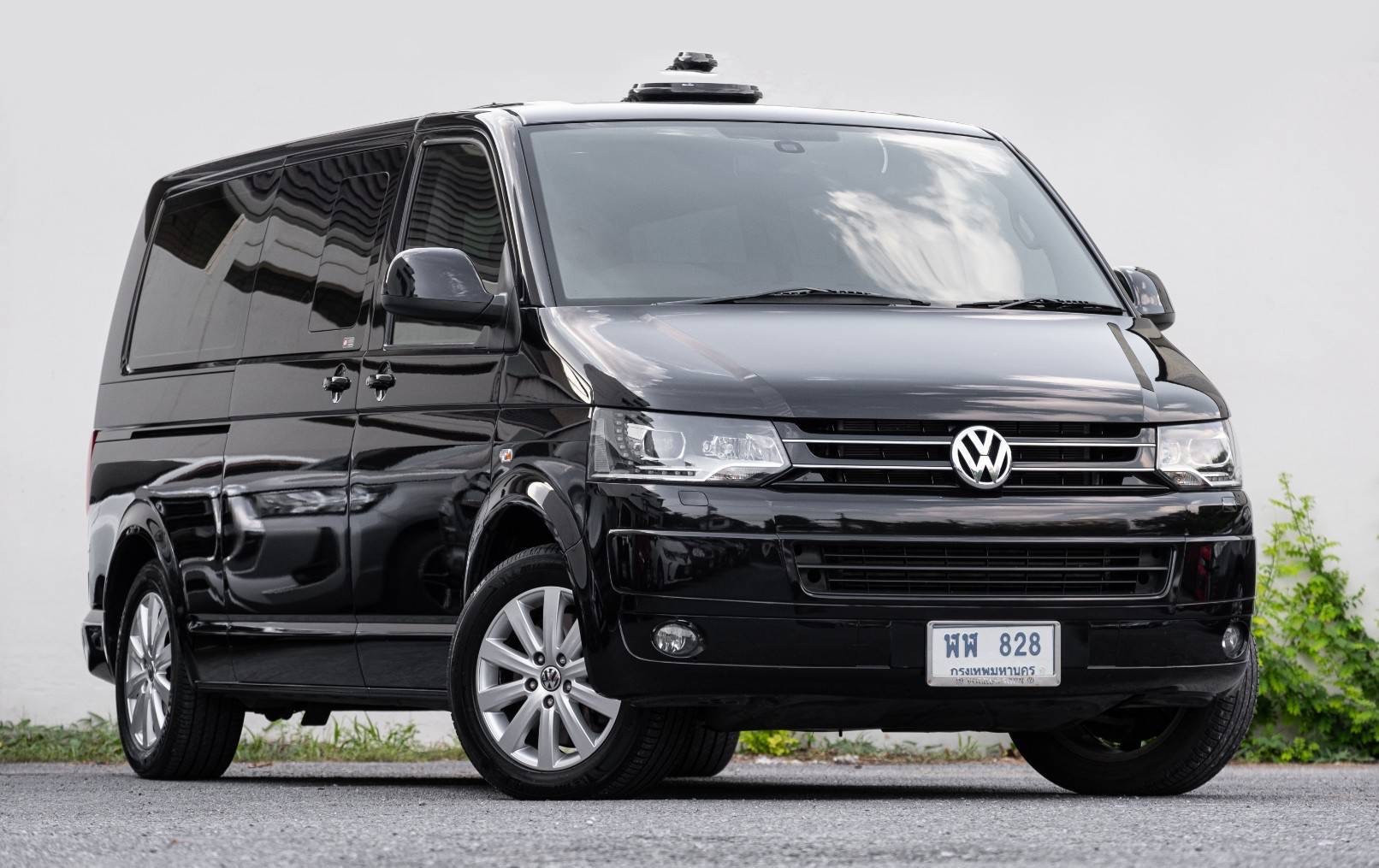 VOLKSWAGEN CARAVELLE 2.0 BITDI ปี 2015