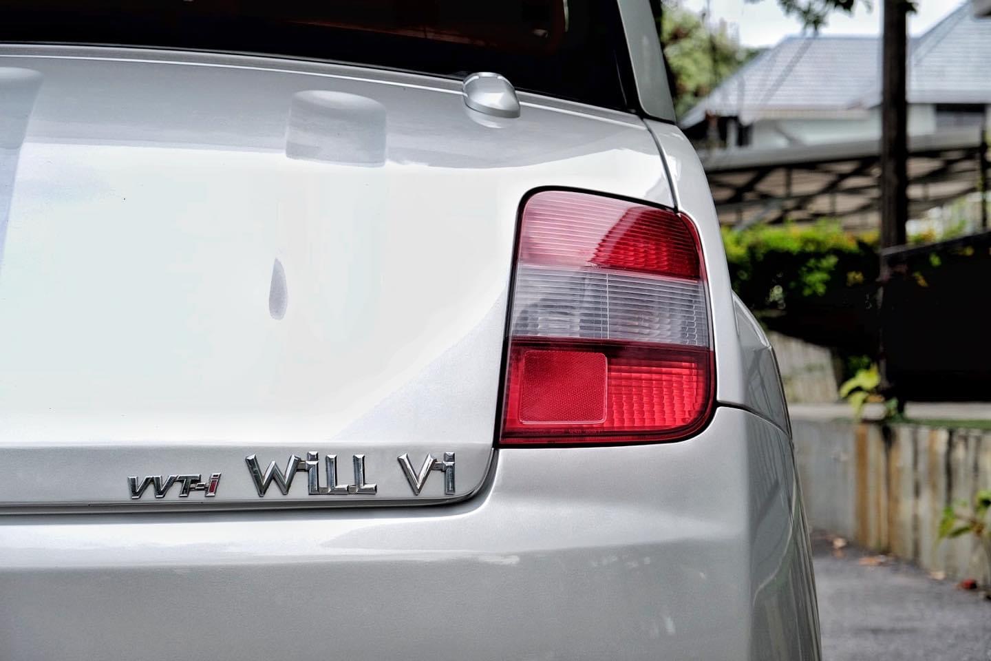 Toyota WiLL Vi ปี 2000
