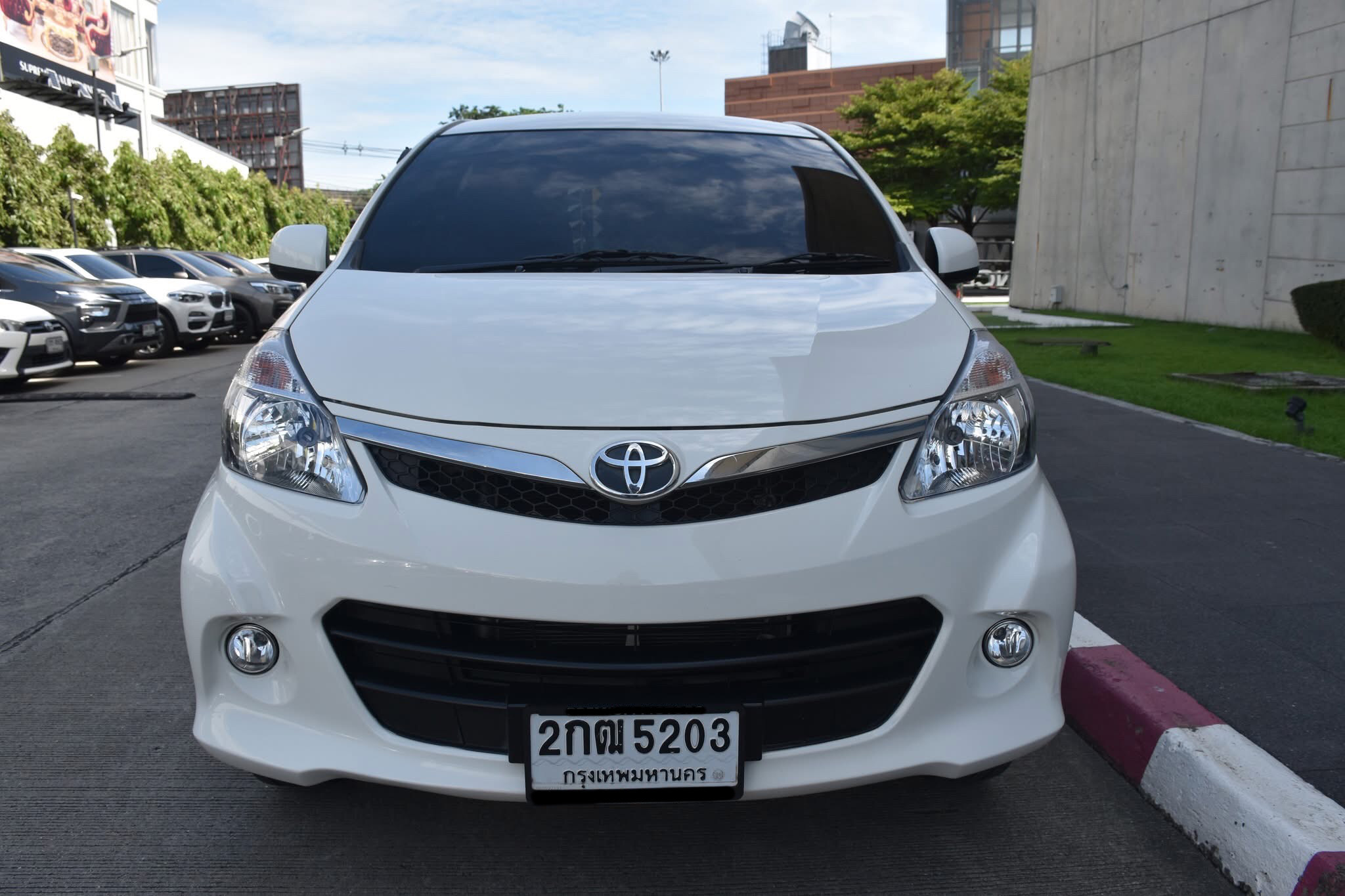 TOYOTA AVANZA 1.5 S ปี2013