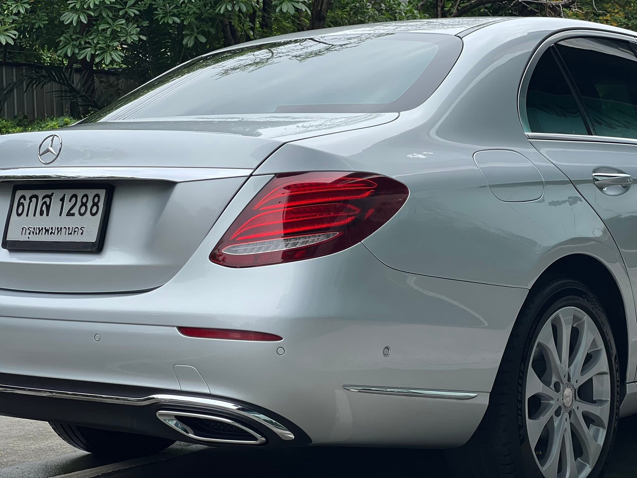 BENZ W213 E220d Exclusive ดีเซล ปี 2016