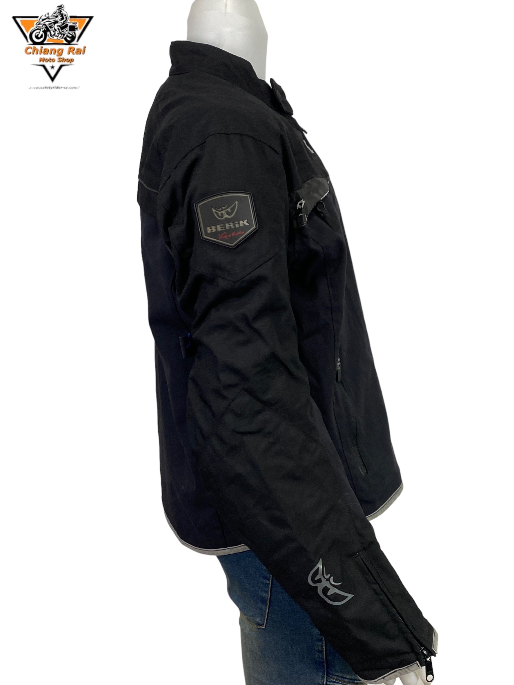 เสื้อขี่มอเตอร์ไซด์( มือสอง) RCSA 703: อก 46" ยาว 23" (L)**BERIK**