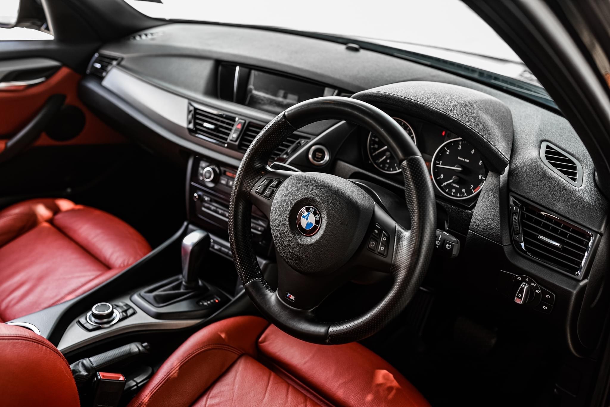 BMW X1 sDrive18i Msport LCI ปี 2015