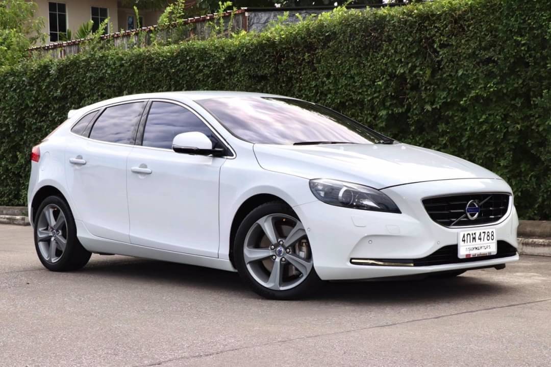 VOLVO V40 2.0 T5 S ปี2014