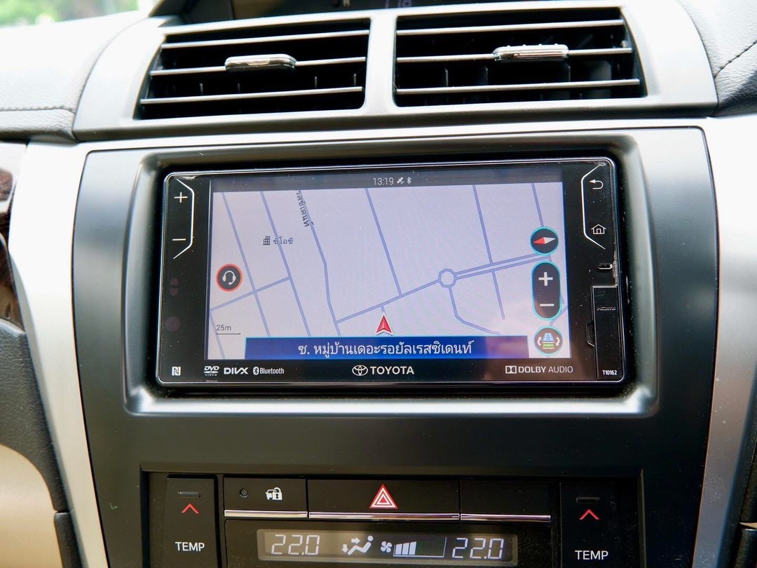 Toyota Camry 2.0G ปี 2015