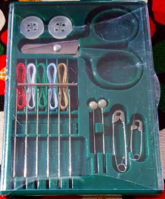 Set เข็ม ด้าย กระดุม กรรไกร กระดุม หมุด เข็มกลัด พกพา จากญี่ปุ่น Sewing Tools
