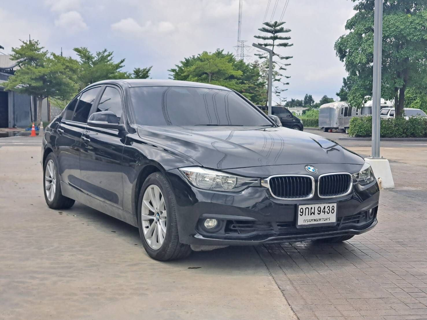 Bmw 318i 1.5 F30 Sedan ปี 2016