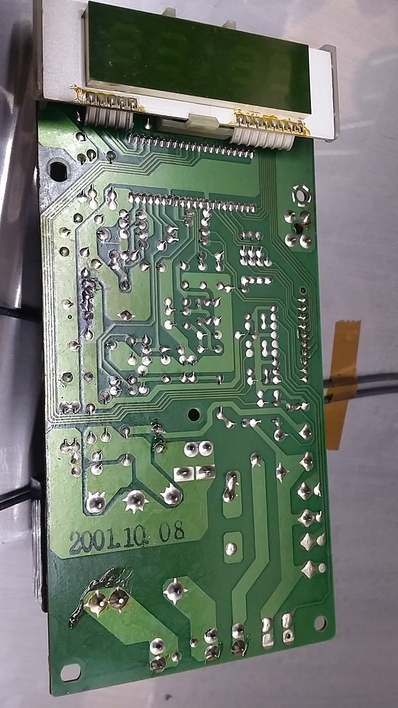 ซ่อมไมโครเวฟ ยี่ห้อ HITACHI รุ่น MR-80ST อาการกดปุ่มกดสั่งงานไม่ได้