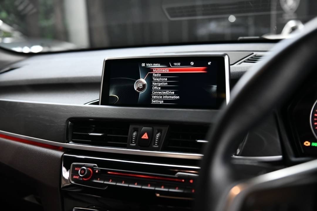 BMW X1 sDrive18i xLine ปี 2017