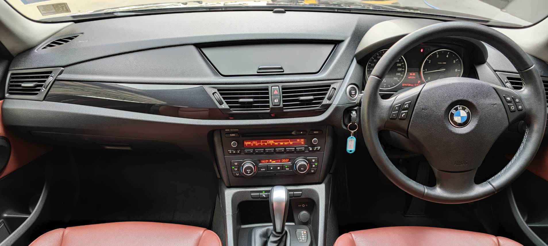 BMW X1 Sdrive 1.8i ปี 2012