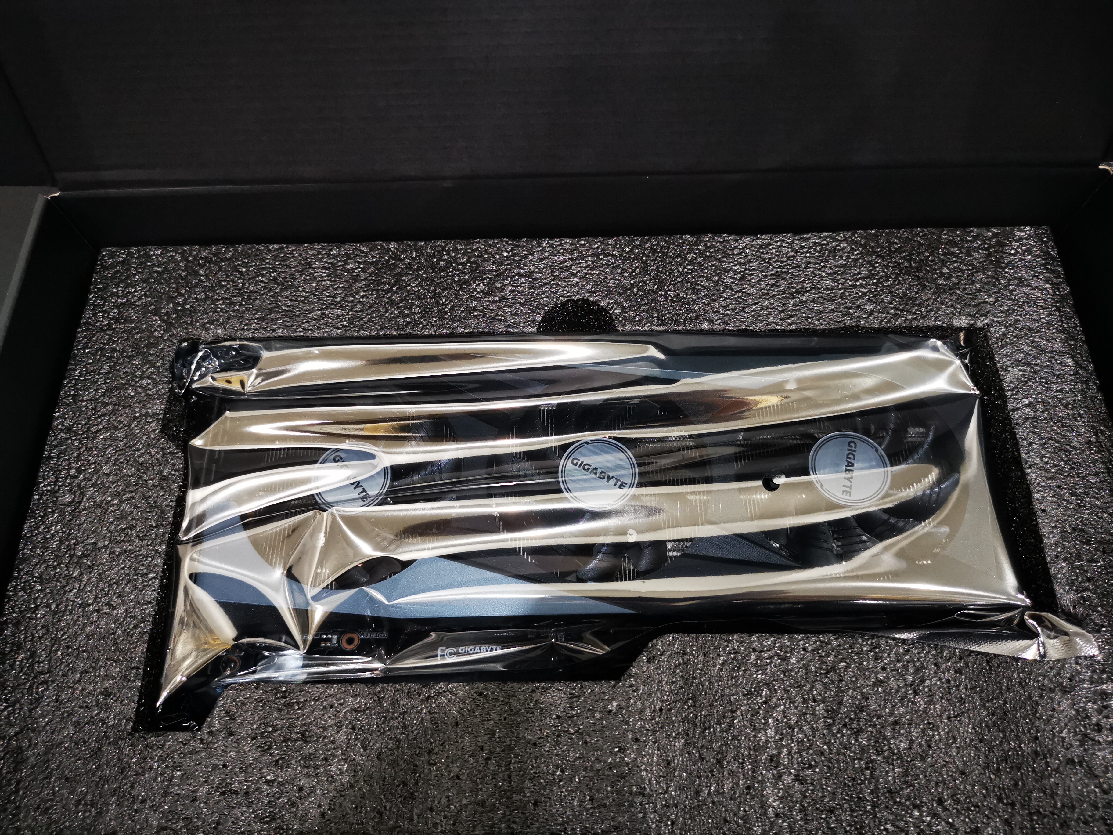 Gigabyte RTX 3060 TI Gaming OC 8G GDDR6 LHR VERSION