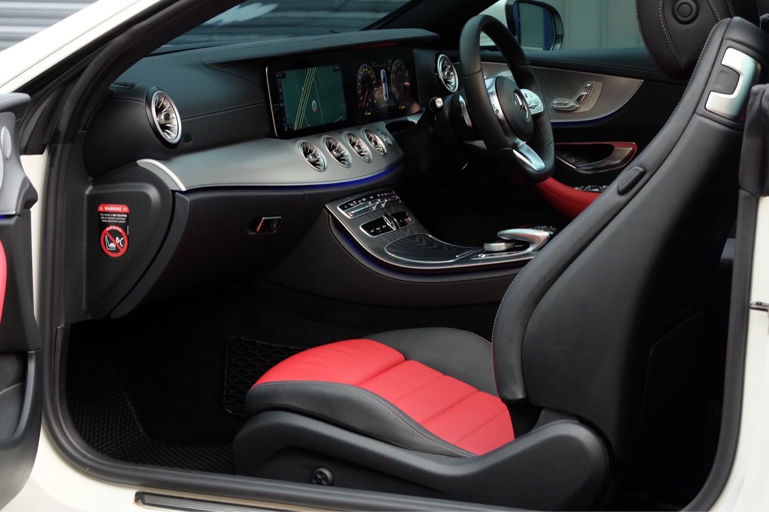 Mercedes Benz E200 Coupe AMG Dynamic 2021 แท้
