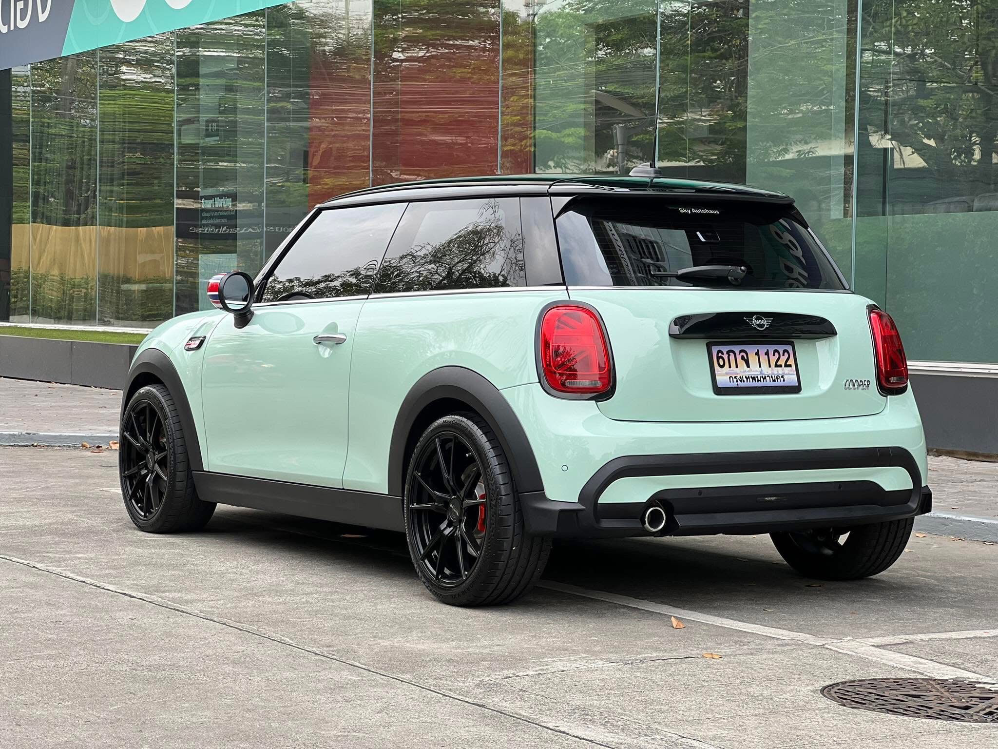 MINI F56 Cooper Hatch 3 LCI ปี 2022