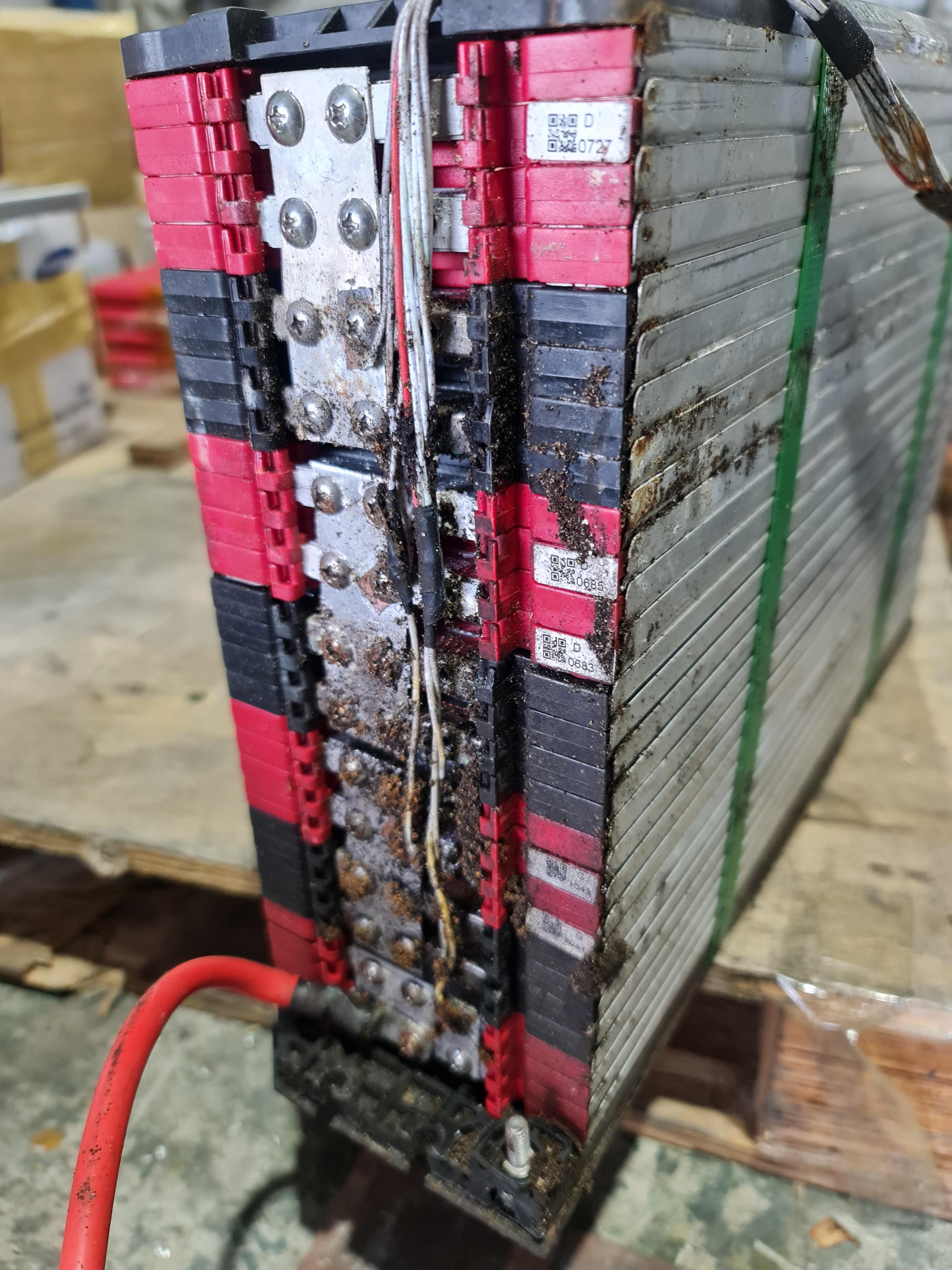 รับซ่อม แก้ไข แบตเตอรี่ลิเธียมที่มีปัญหา lithium battery service