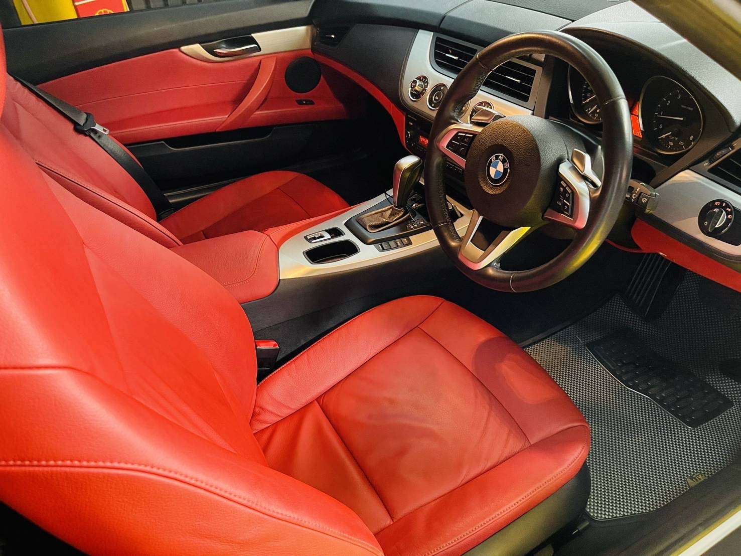 BMW Z4 2.3i S-DRIVE ปี 2011