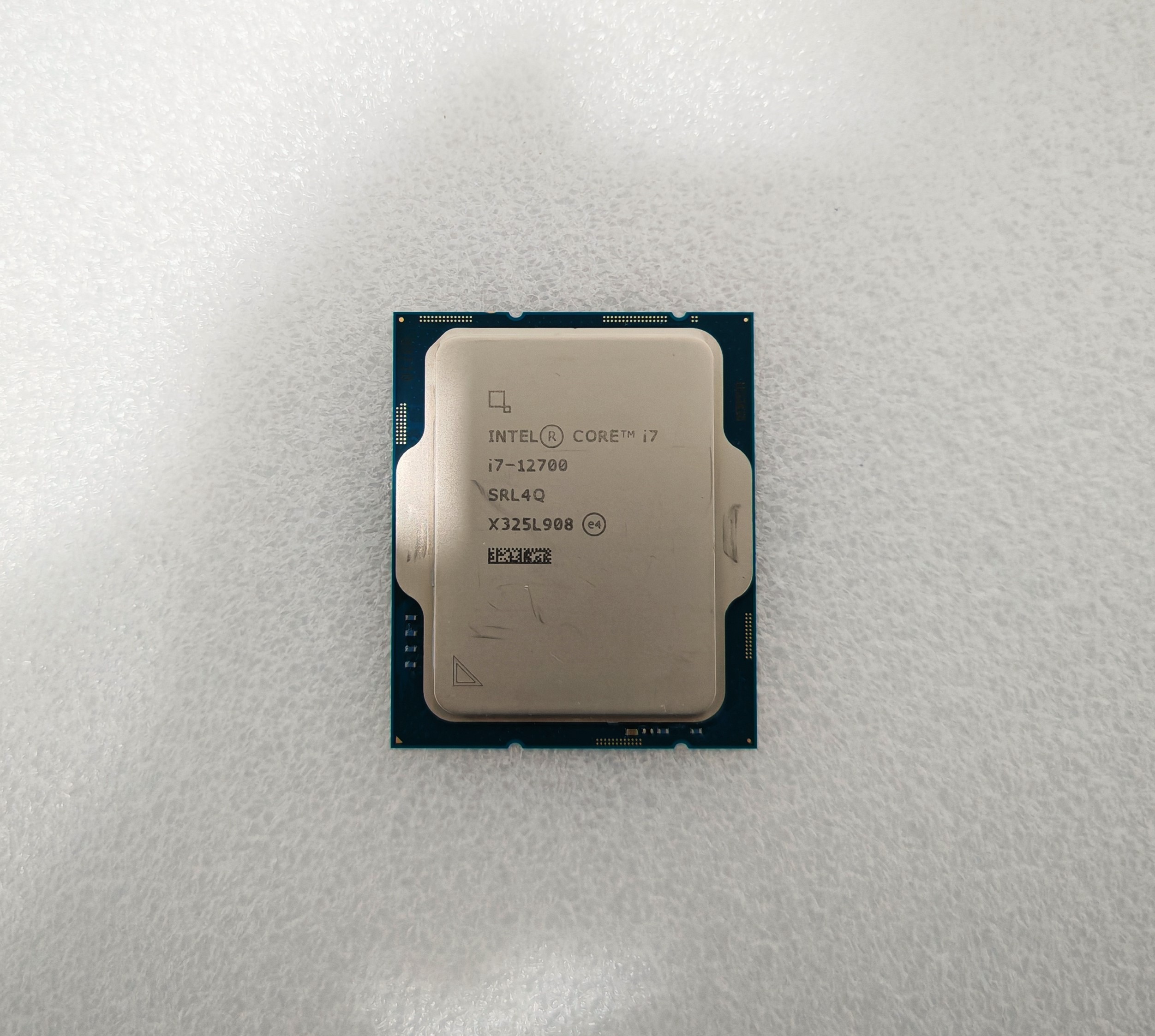 i7 12700
