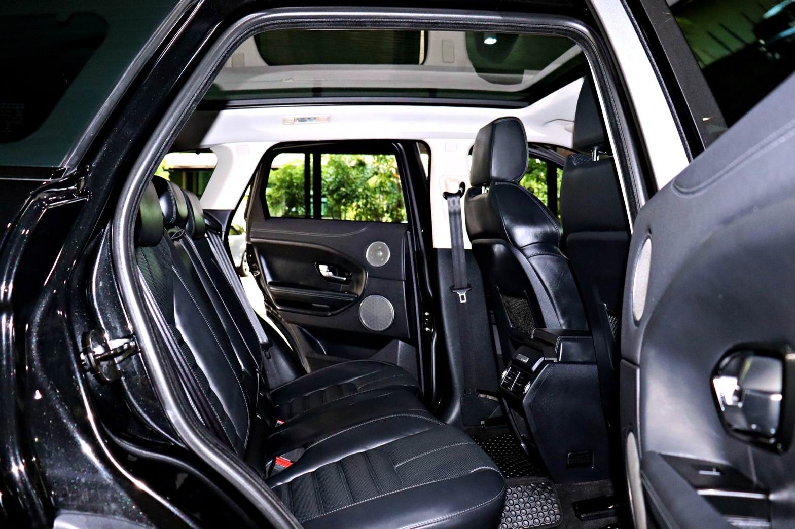 Land Rover Range Rover Evoque 2.2 SD4 HSE Dynamic รอจดปี 2022