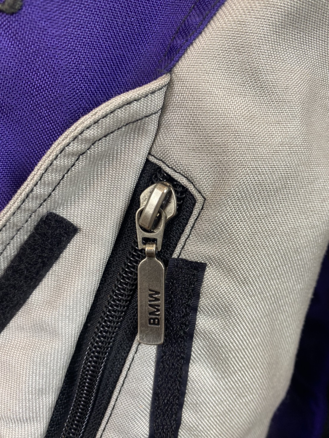 เสื้อขี่มอเตอร์ไซด์( มือสอง) RCT 656 (SALE) อก 50" ยาว 30" ยี่ห้อ ** BMW**