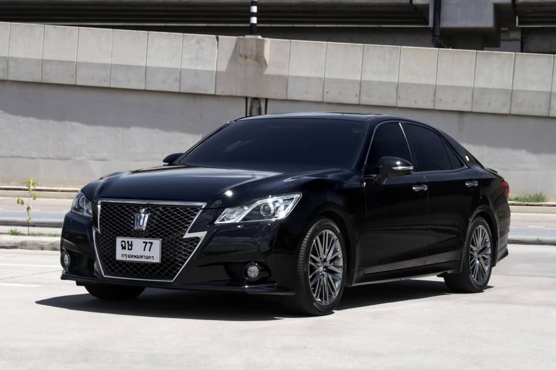 Toyota Crown Athlete ปี2013