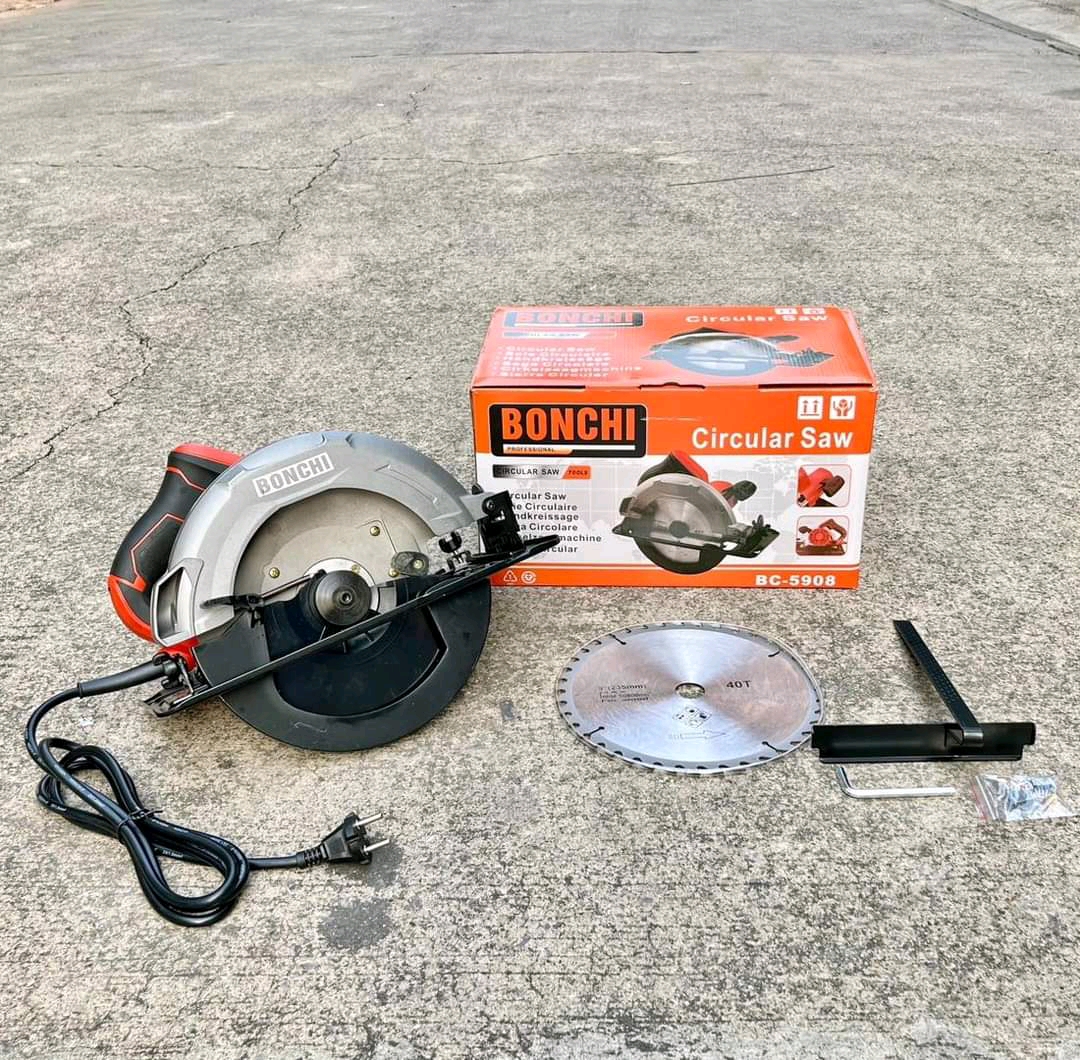 เลื่อยวงเดือนตัดไม้ขนาด 9 นิ้ว ยี่ห้อ BONCHI