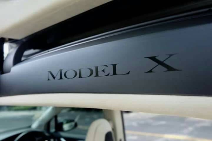 Tesla Model X 100D ปี 2018