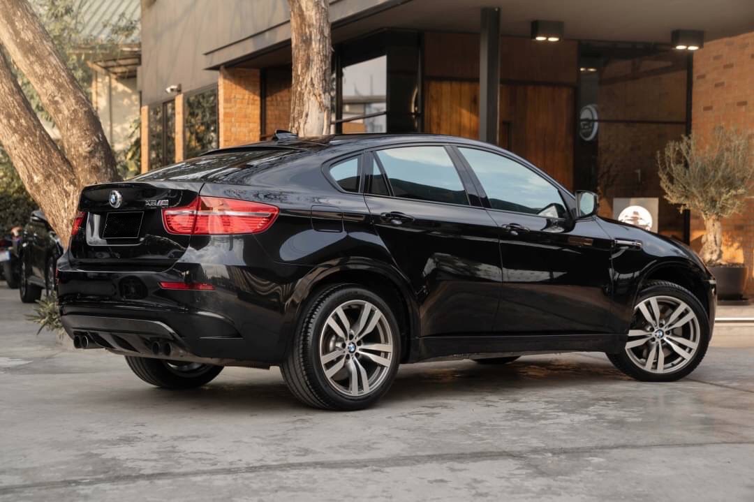 BMW X6 M Version ออกรถปี 2012