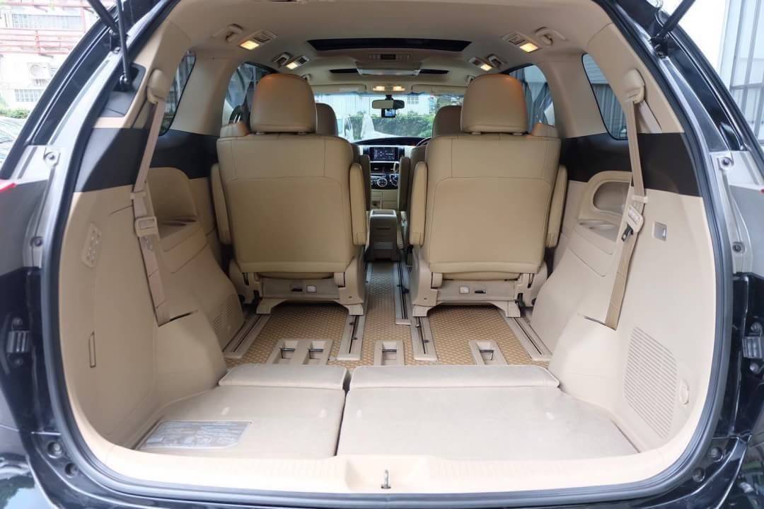 Toyota Estima 2.4G ปี 2013