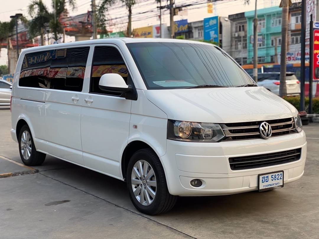 Volkswagen caravelle 2.0 TDI ปี 2013