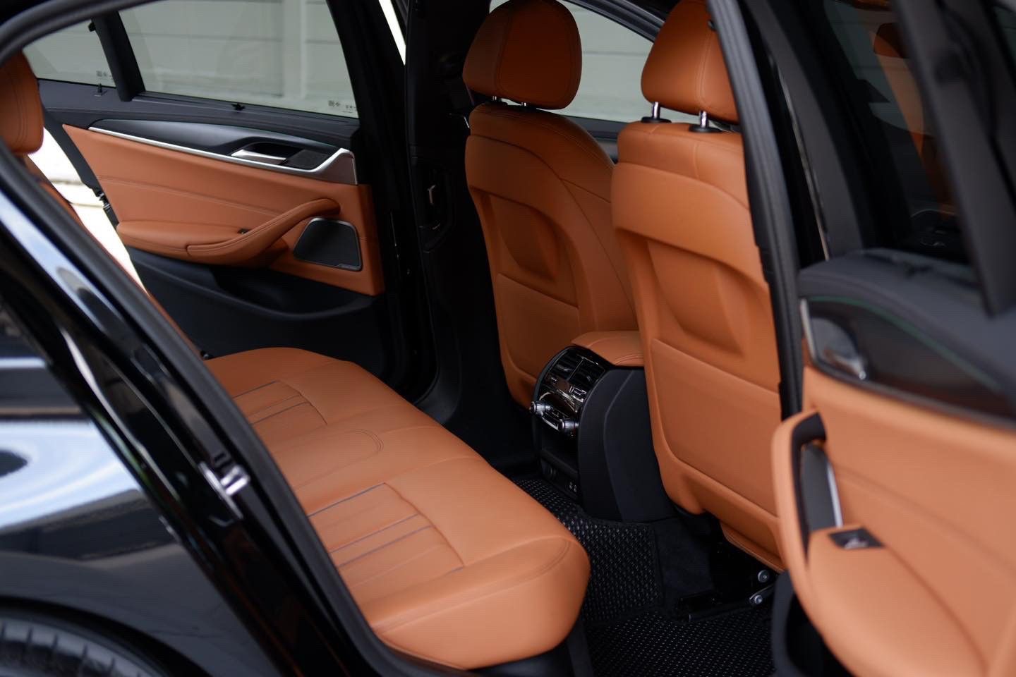 BMW 530e M Sport Pre LCi(G30) ปี 2023 จด 2024