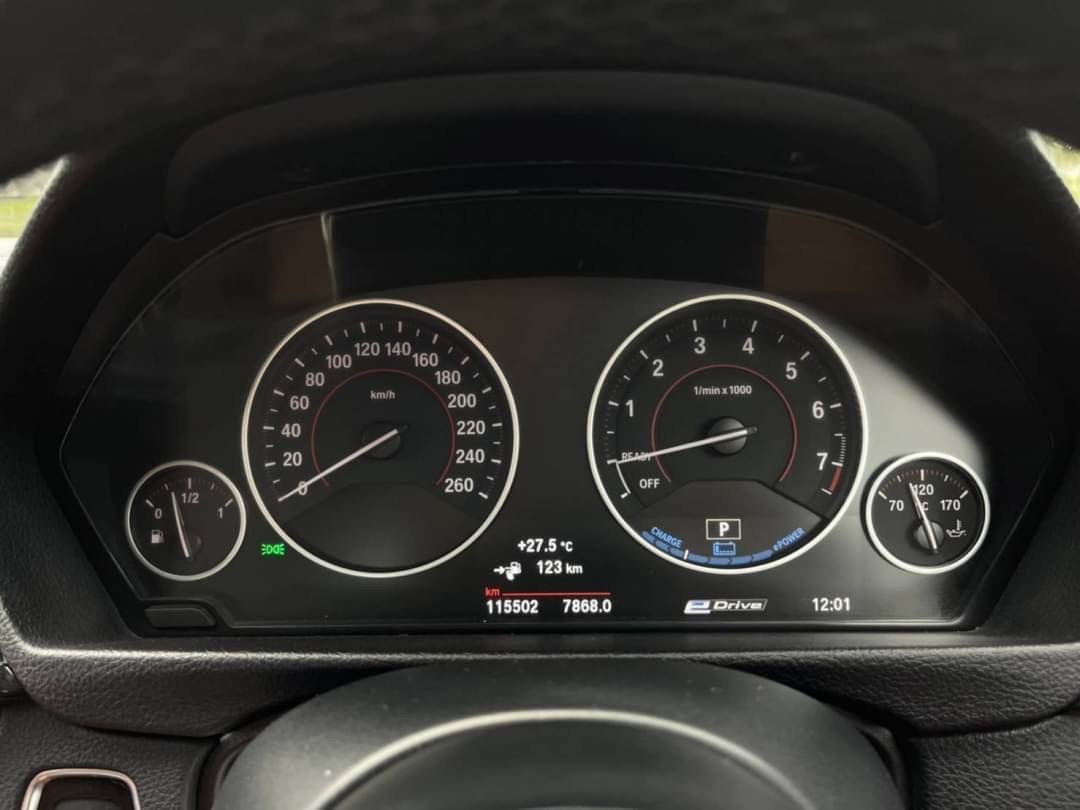 BMW 330e M Sport ปี 2016