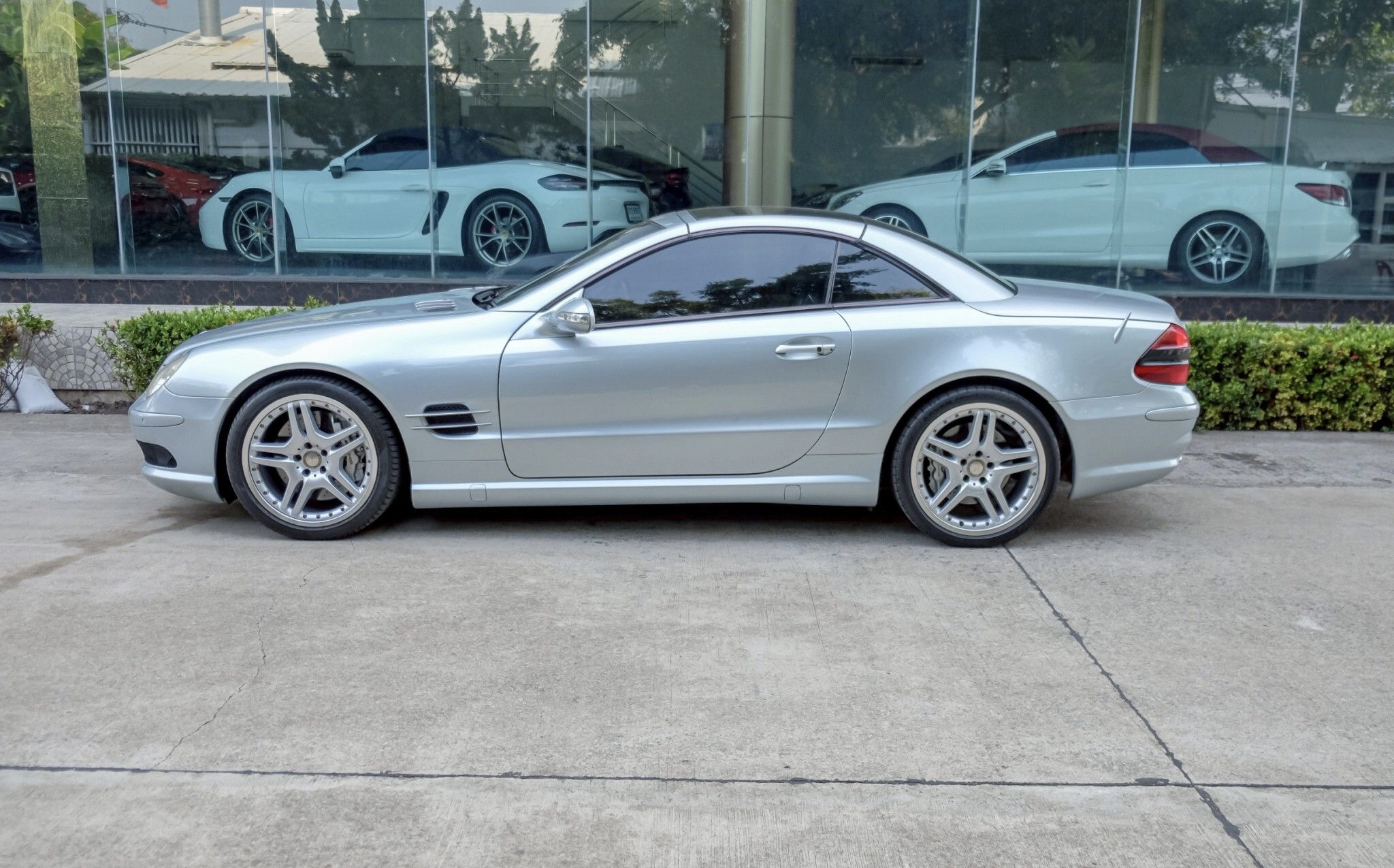 Mercedes Benz SL500 ปี 2011