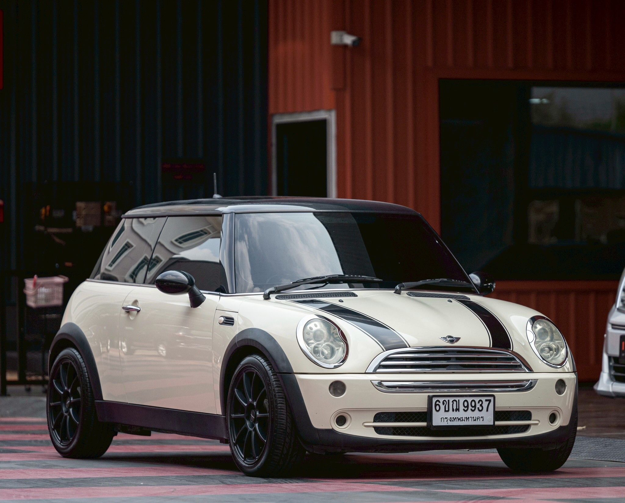 Mini Cooper R50 Look2 ปี2005