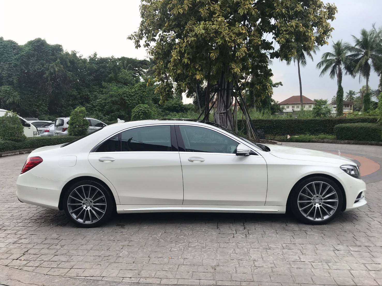 Mercedes Benz S350 d 3.0 W222 AMG Dynamic สีขาว daimond white-metallic ปี 2015