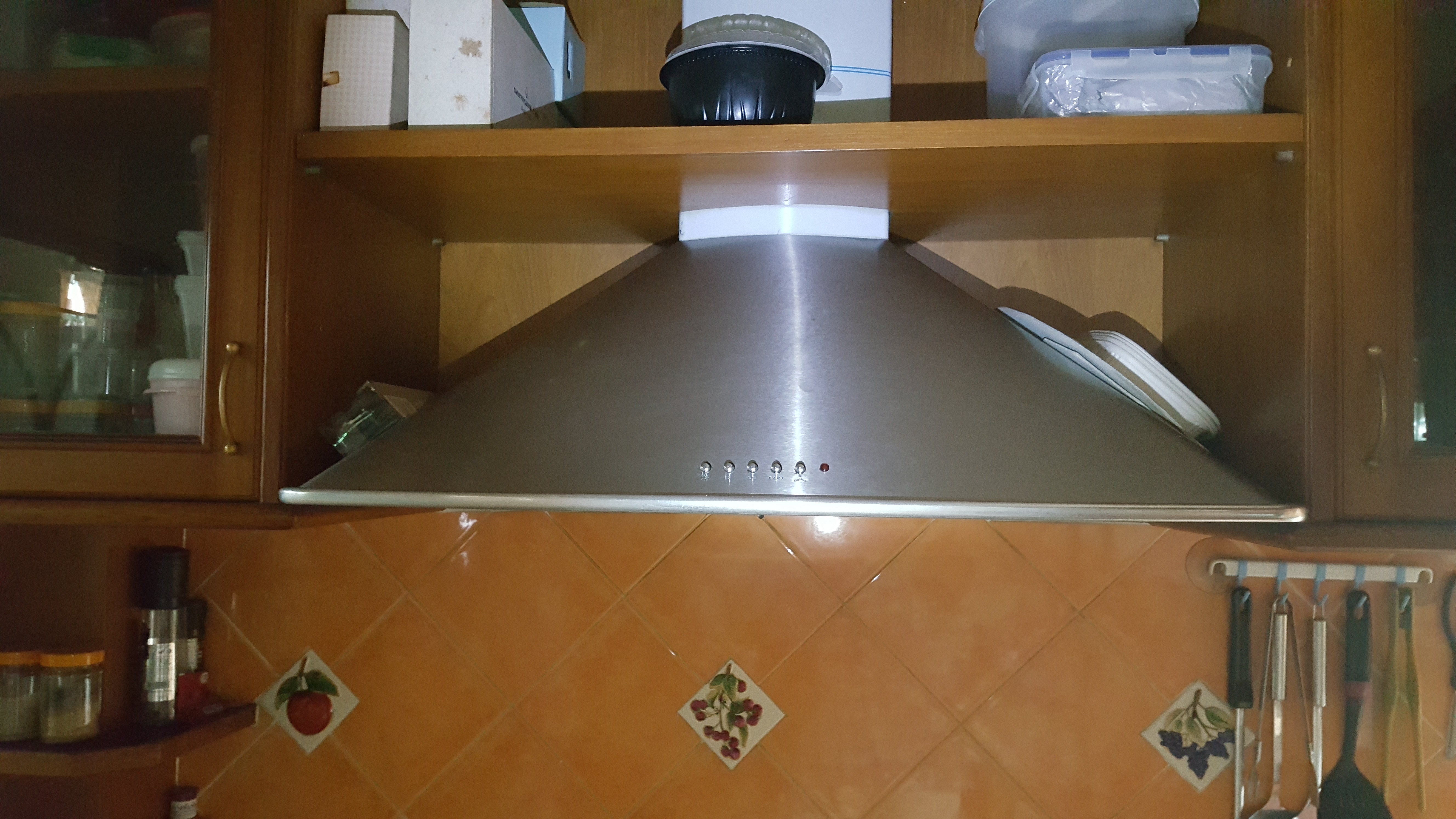 เครื่องดูดควัน Teka รุ่น MD-90 อาการพักลมไม่หมุน