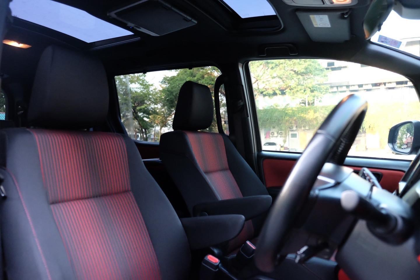 Toyota VOXY (ZS) ตัวไมเนอร์เชน ปี 2020
