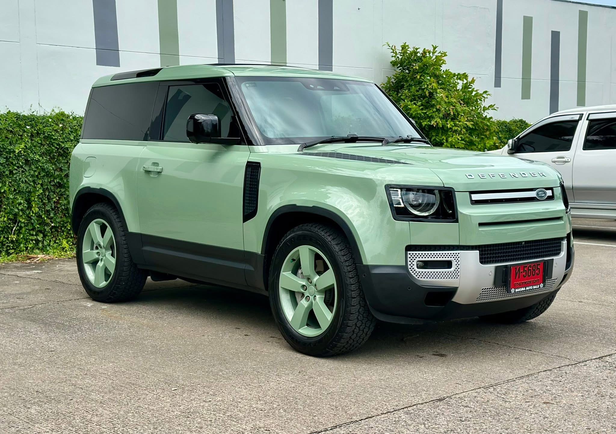 Land Rover Defender 90 ปี 2024