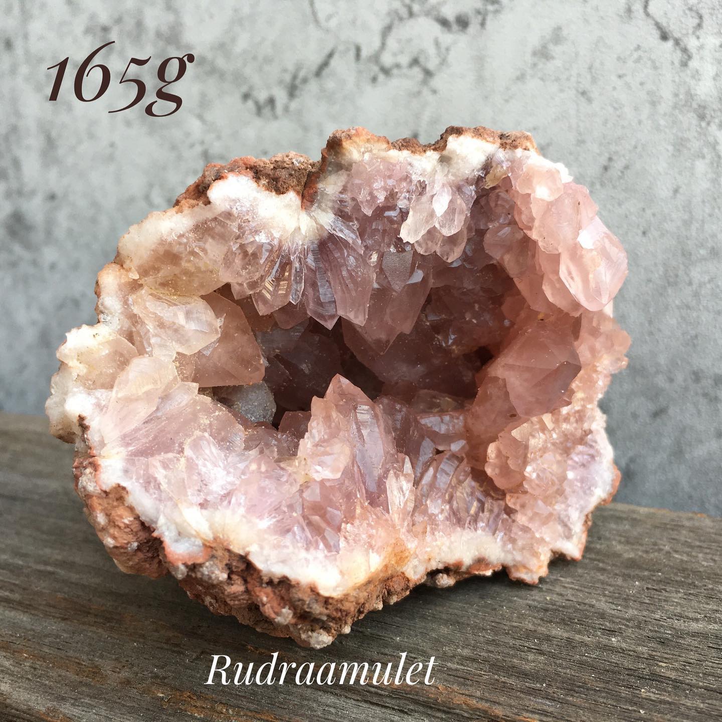 อเมทิสต์จีโอดสีชมพู (Pink Amethyst Geode)