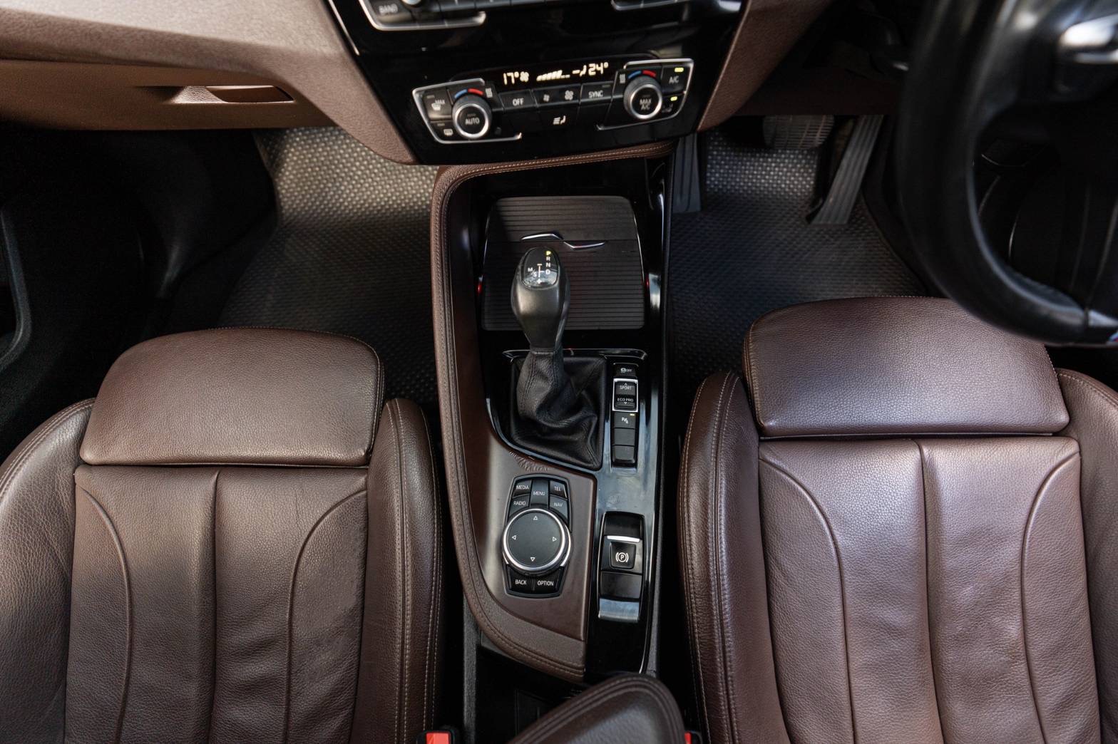 BMW X1 1.8sDrive M Sport ปี 2017 สีขาว