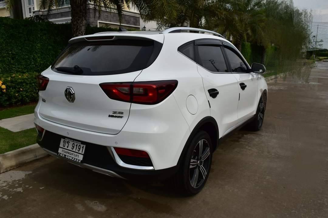 MG ZS 1.5X SUNROOF TOP ปี2018