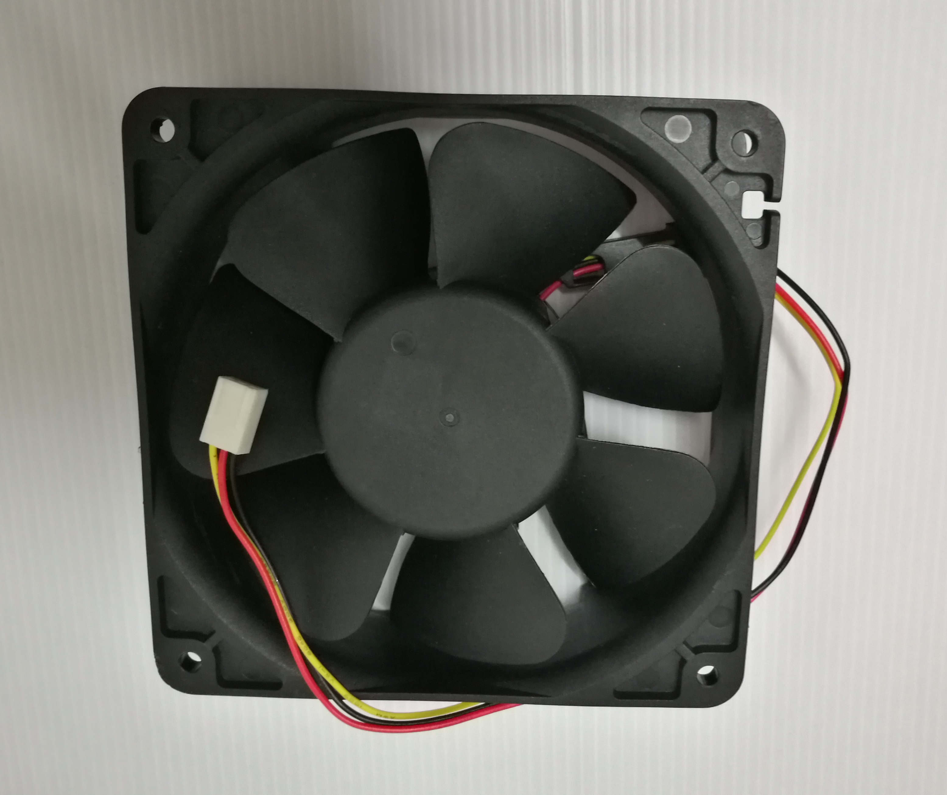 พัดลมระบายความร้อน 24VDC 3 สาย 120x120x38mm